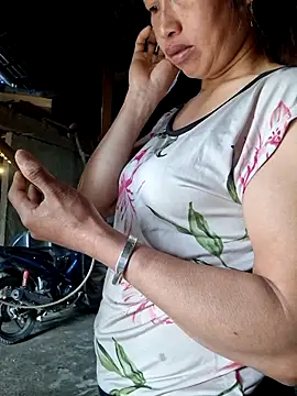 ngocngoc cute online show from April 22, 2026, 11:44 pm