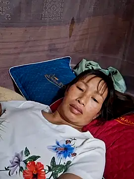 ngocngoc cute online show from June 12, 2026, 6:22 am