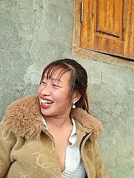 ngocngoc cute online show from March 19, 2026, 1:38 am