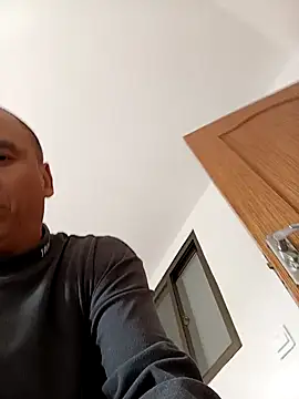 CWQ123 online show from October 10, 2025, 1:06 am