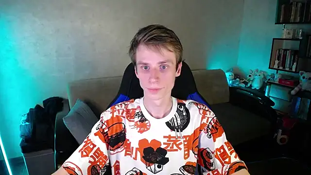 yes cute boy  online show from August 7, 2026, 12:05 am