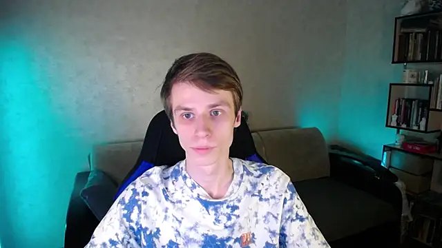 yes cute boy  online show from April 10, 2026, 3:19 pm