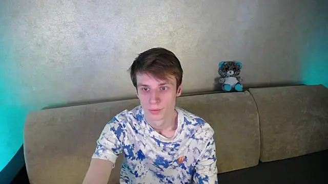 yes cute boy  online show from March 30, 2026, 8:49 am