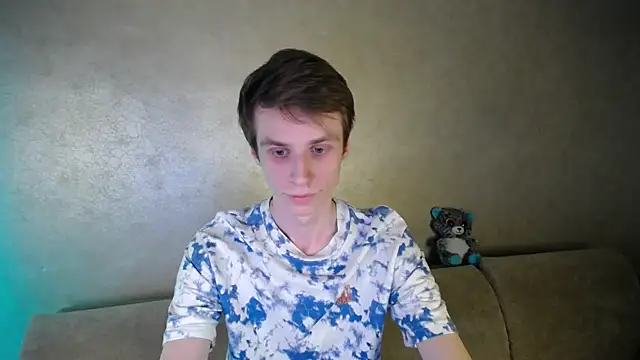 yes cute boy  online show from March 27, 2026, 6:20 pm