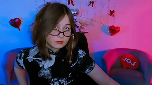 lilith diva online show from April 30, 2026, 7:43 pm