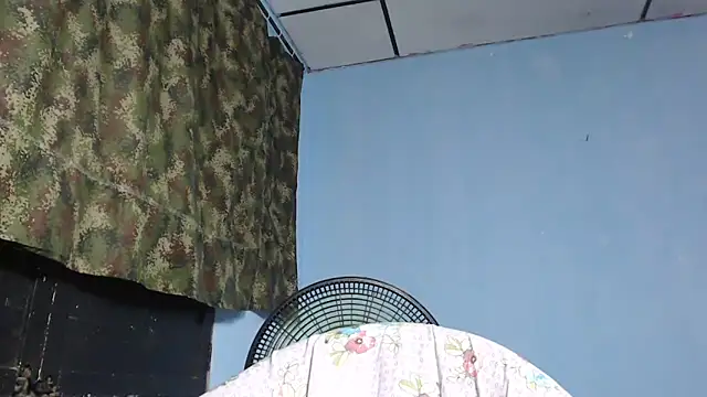 Snapshot of maggi_hotsson chatting on November 17, 2025, 11:53 pm maggi hotsson online show from November 17, 2025, 11:53 pm