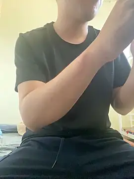 Snapshot of lahungdj12 chatting on February 21, 2026, 3:30 am lahungdj12 online show from February 21, 2026, 3:30 am