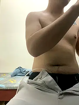 Snapshot of lahungdj12 chatting on November 15, 2025, 10:52 am lahungdj12 online show from November 15, 2025, 10:52 am