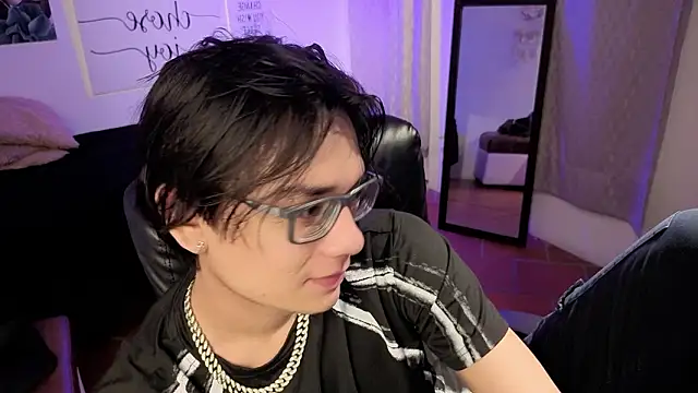 davoxer online show from March 21, 2026, 3:52 am