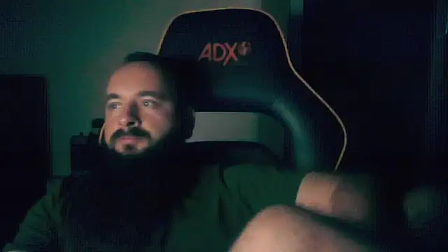 LondonMan1988 online show from October 30, 2025, 6:49 pm