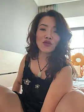 anna yngs online show from July 15, 2026, 5:47 am