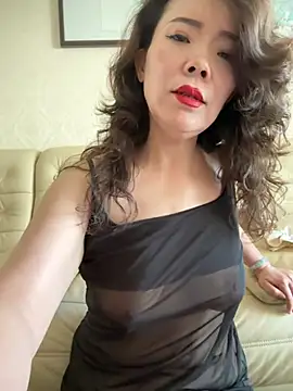 anna yngs online show from June 27, 2026, 3:23 am