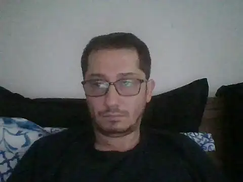 Snapshot of ceyn9674 chatting on November 29, 2025, 9:09 am ceyn9674 online show from November 29, 2025, 9:09 am