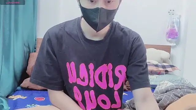 Snapshot of Tchann_22 chatting on January 18, 2026, 2:59 am Tchann 22 online show from January 18, 2026, 2:59 am