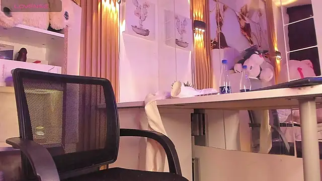 AgathaAtenea online show from October 2, 2025, 6:22 pm