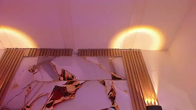 AgathaAtenea online show from November 25, 2025, 6:30 pm