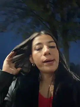 -juicy  online show from February 17, 2026, 11:24 pm