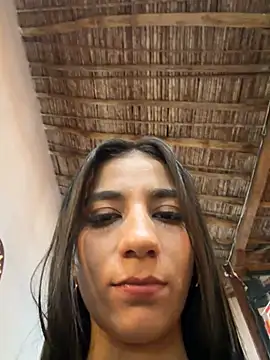 -juicy  online show from June 11, 2026, 12:32 am