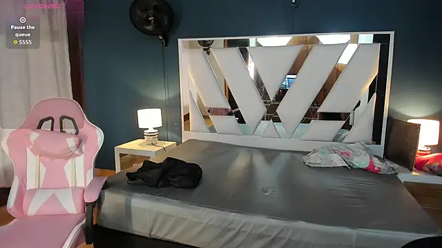 Lena Bdsm online show from November 3, 2025, 11:03 am