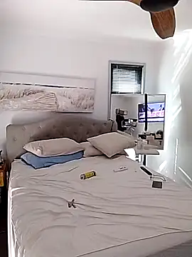 iamthepublickmasterbater online show from October 7, 2025, 11:06 pm