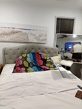 iamthepublickmasterbater online show from October 19, 2025, 10:29 am