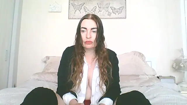 Snapshot of EllaKent chatting on May 10, 2026, 10:41 am EllaKent online show from May 10, 2026, 10:41 am
