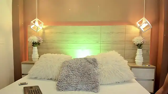 aa lunit online show from November 11, 2025, 1:06 pm