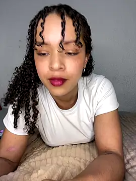 Yasmin777  online show from January 7, 2026, 1:10 am