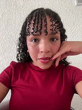 Snapshot of Yasmin777_ chatting on February 23, 2026, 8:53 pm Yasmin777 online show from February 23, 2026, 8:53 pm