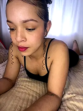 Yasmin777  online show from October 8, 2025, 8:09 pm