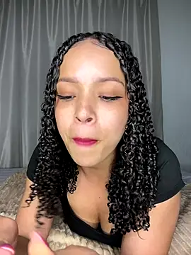 Yasmin777  online show from October 14, 2025, 11:25 pm