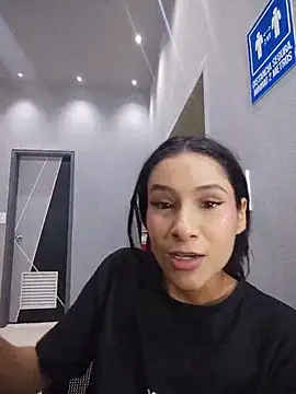 Snapshot of TharaMills chatting on July 15, 2026, 3:24 am TharaMills online show from July 15, 2026, 3:24 am