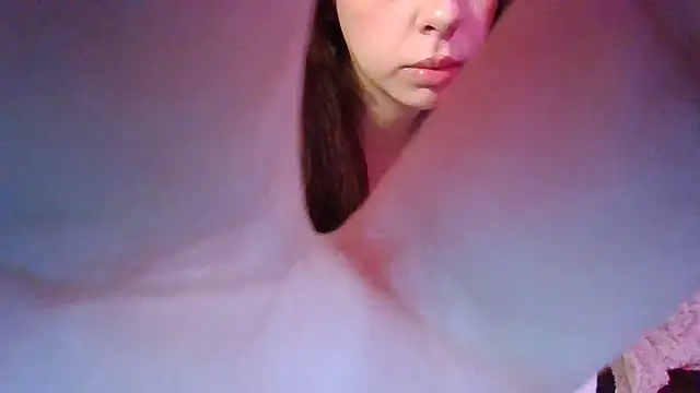 arianababyxo online show from October 17, 2025, 10:07 am