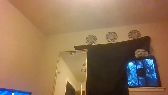 1n0nlythroat online show from July 5, 2026, 3:33 am