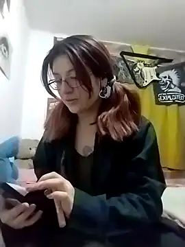  Alaskamisa online show from September 12, 2025, 4:45 am