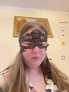 ShyPampBlondie online show from April 27, 2026, 10:24 am