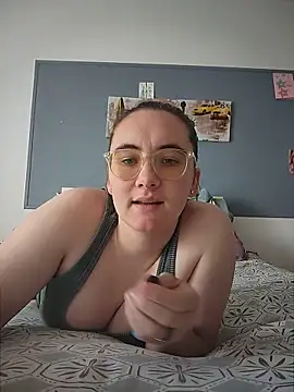 Snapshot of AndHerXO chatting on June 9, 2026, 11:55 am AndHerXO online show from June 9, 2026, 11:55 am