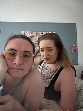 AndHerXO online show from May 1, 2026, 3:06 pm