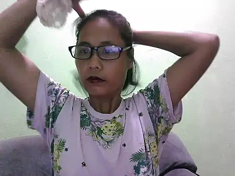 HotLadyPinay32 online show from February 27, 2026, 8:19 pm