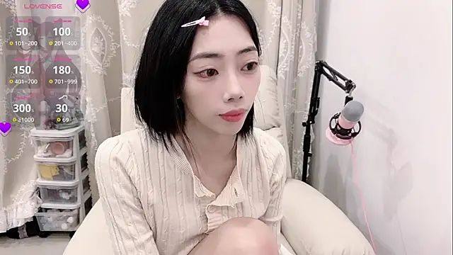 Snapshot of tuantuanle chatting on March 10, 2026, 2:54 pm tuantuanle online show from March 10, 2026, 2:54 pm