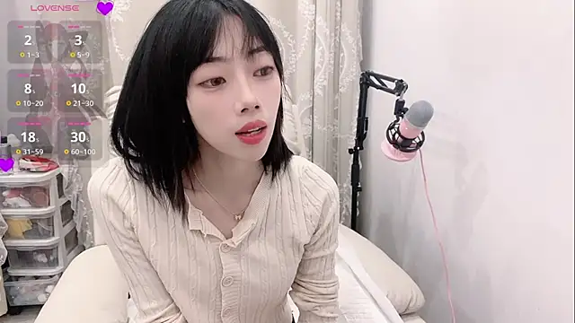 Snapshot of tuantuanle chatting on March 2, 2026, 2:46 pm tuantuanle online show from March 2, 2026, 2:46 pm