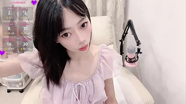 Snapshot of tuantuanle chatting on June 13, 2026, 4:49 pm tuantuanle online show from June 13, 2026, 4:49 pm