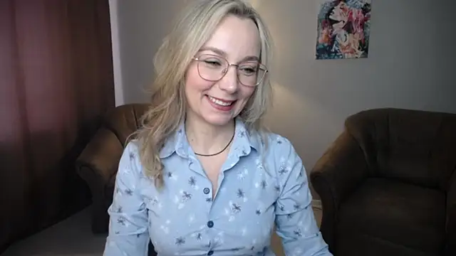 Ava Elior online show from June 6, 2026, 10:20 am
