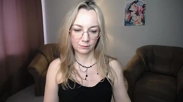 Ava Elior online show from June 21, 2026, 11:38 am