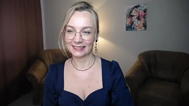 Ava Elior online show from June 17, 2026, 10:58 am