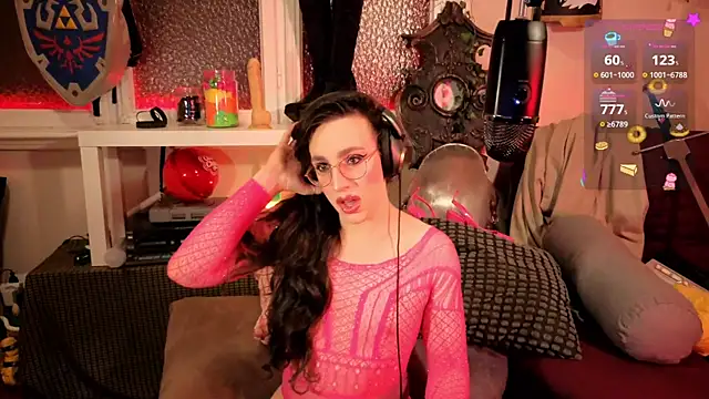 Snapshot of Zesty_Peach chatting on July 15, 2026, 10:50 pm Zesty Peach online show from July 15, 2026, 10:50 pm