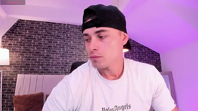 connorsmiith online show from February 6, 2026, 4:03 pm