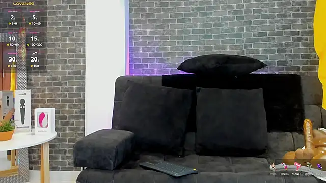 connorsmiith online show from September 25, 2025, 11:38 am