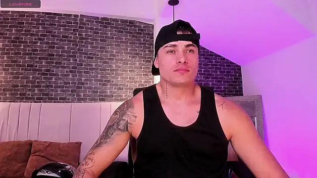 connorsmiith online show from February 20, 2026, 1:35 am