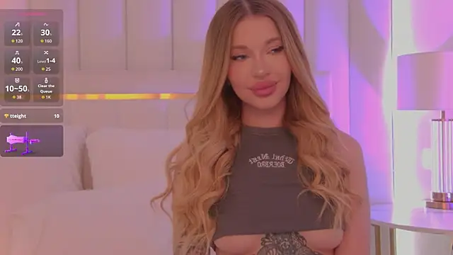 AriellaMelo online show from July 31, 2026, 6:02 am